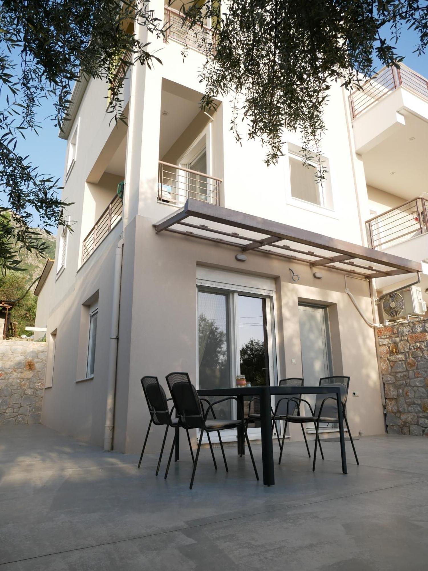 Apartment Verga's Maison *