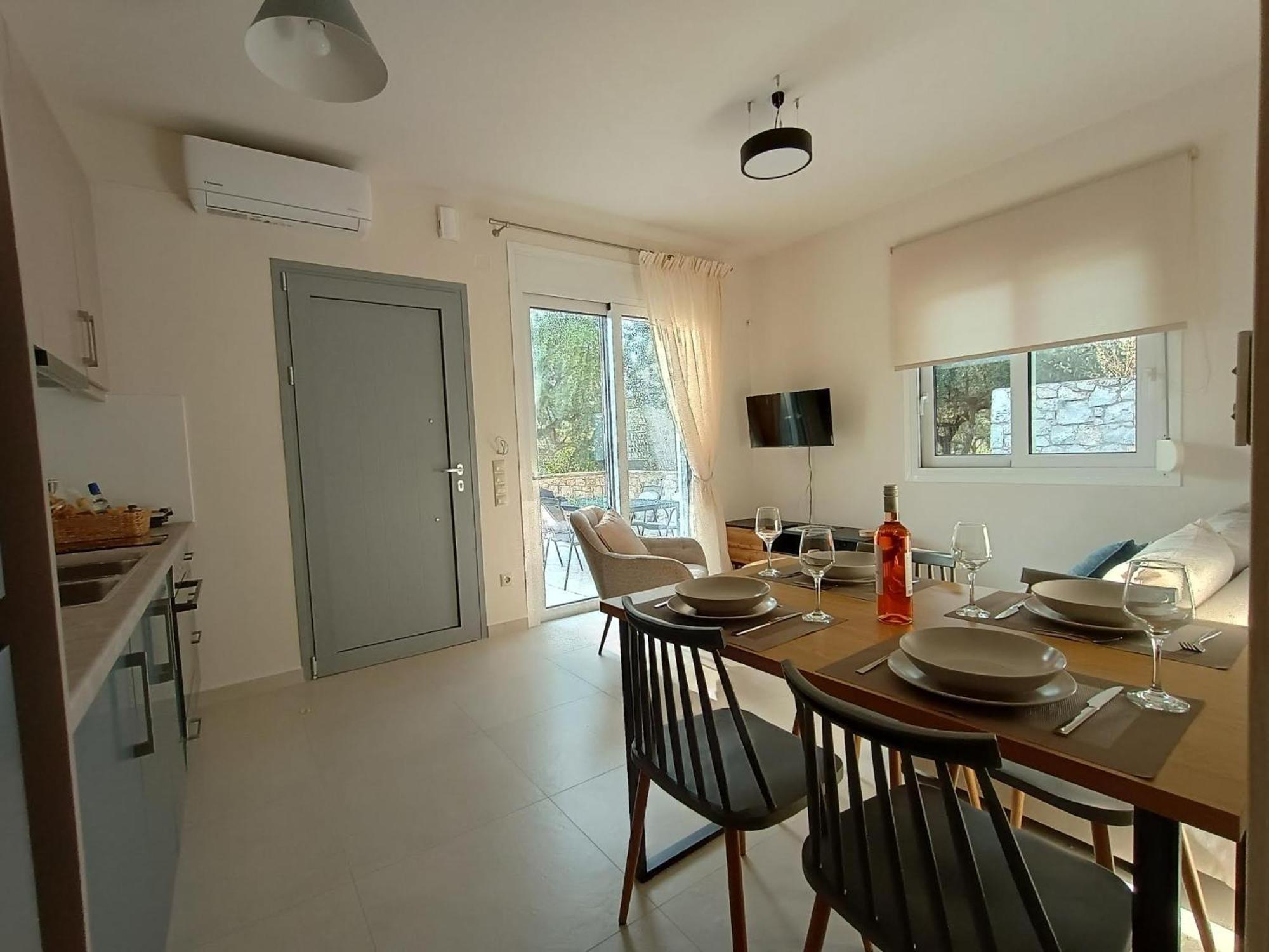 Verga's Maison *